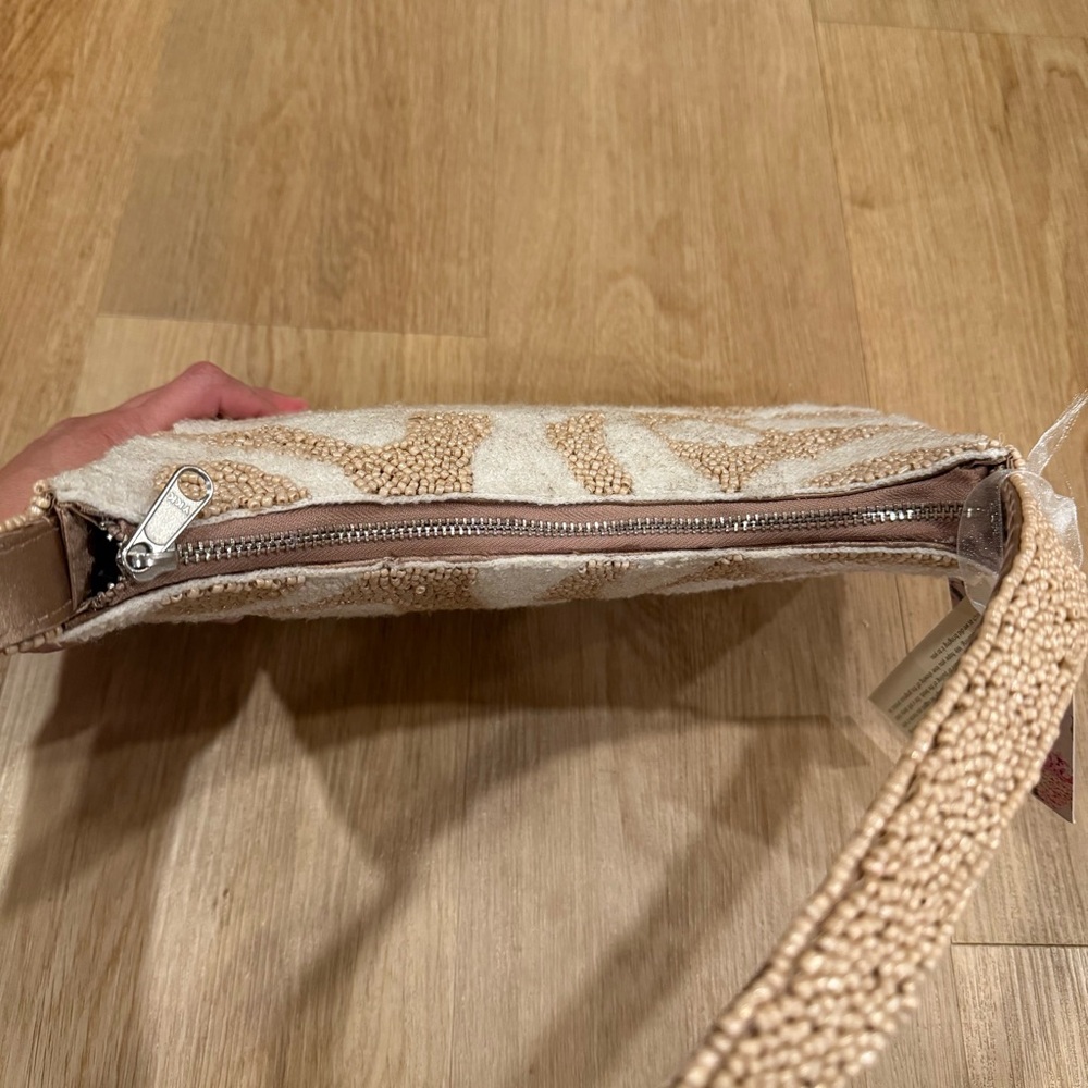 NWT Viral Beaded Bag - Picture 3 of 4